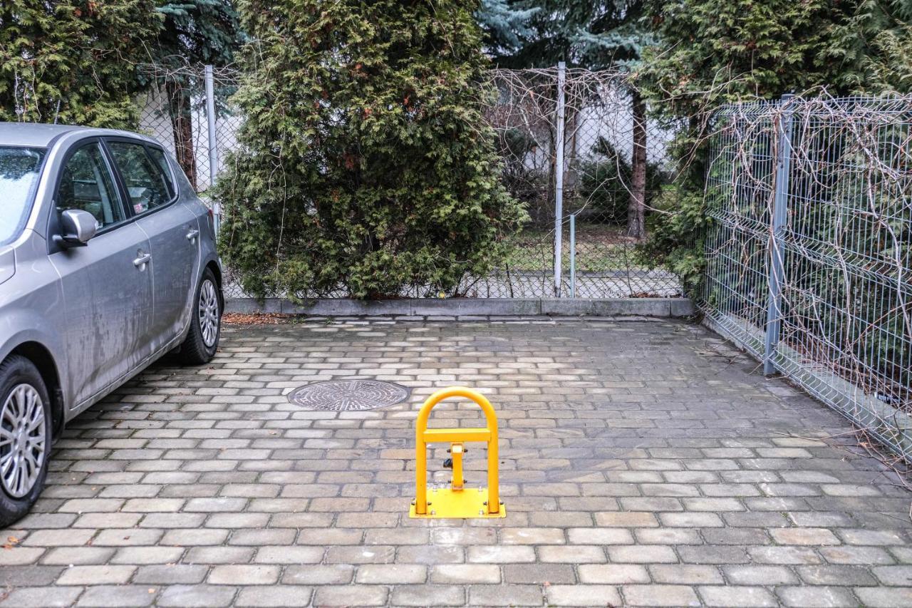 Bronowicka Premium Apartment - 52M2 With Private Parking Cracovie Extérieur photo