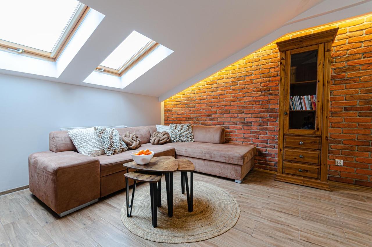 Bronowicka Premium Apartment - 52M2 With Private Parking Cracovie Extérieur photo