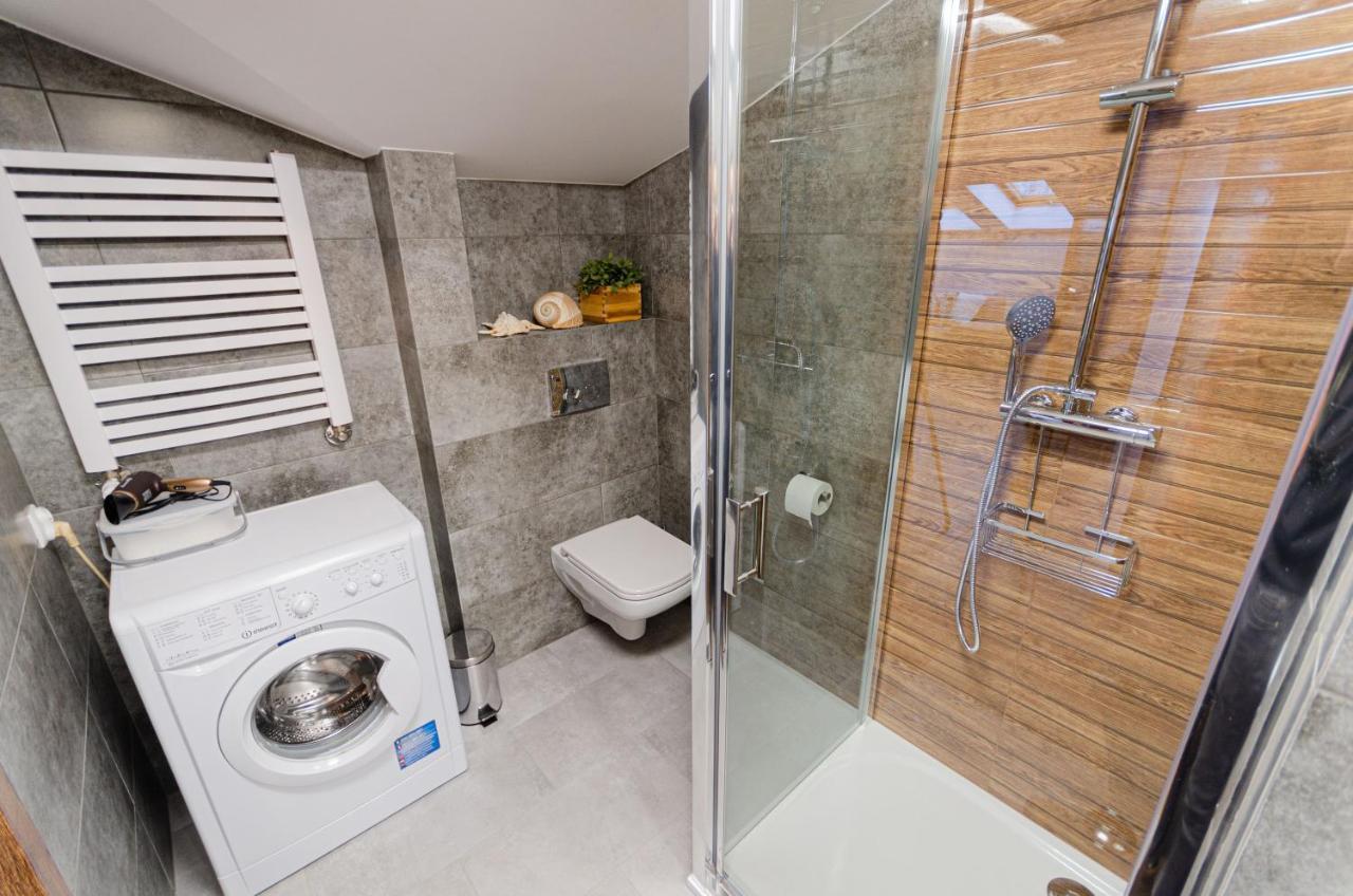 Bronowicka Premium Apartment - 52M2 With Private Parking Cracovie Extérieur photo