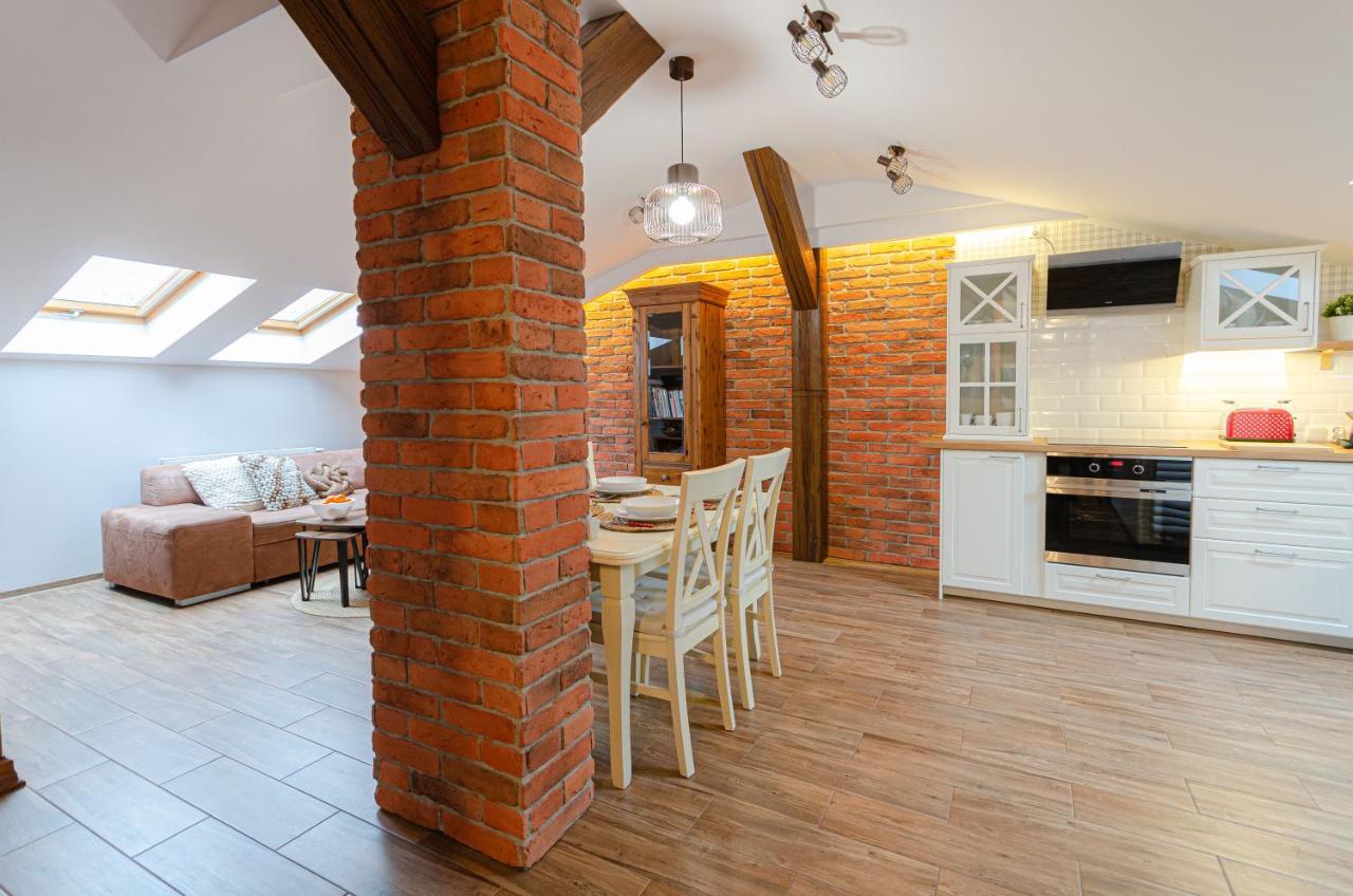 Bronowicka Premium Apartment - 52M2 With Private Parking Cracovie Extérieur photo